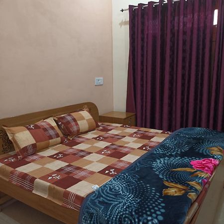 Anant Paying Guest House Ayodhya Exterior foto
