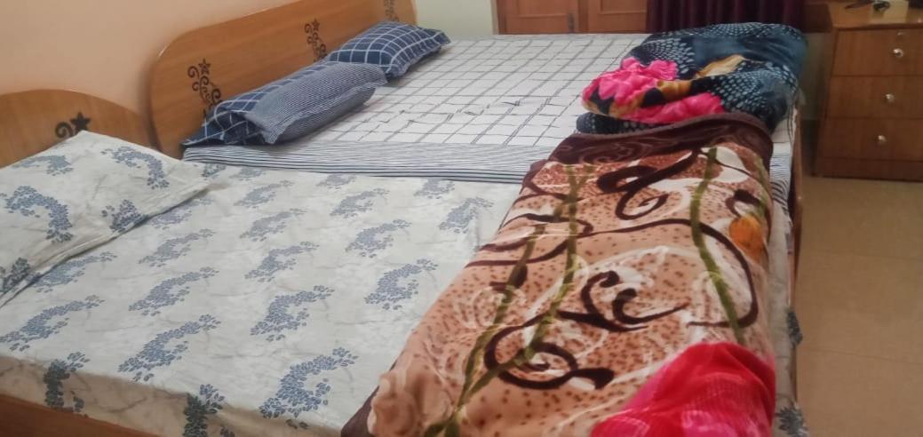 Anant Paying Guest House Ayodhya Exterior foto