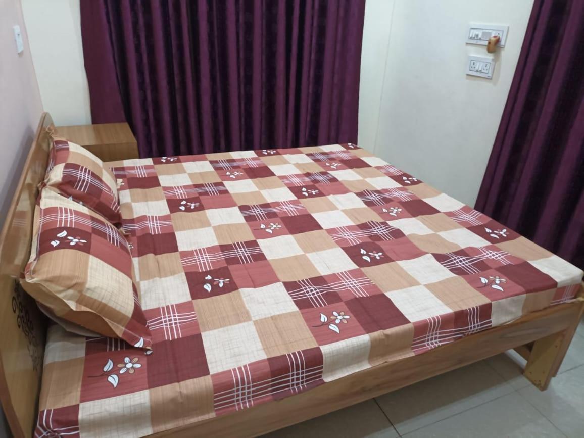 Anant Paying Guest House Ayodhya Exterior foto